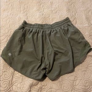 Green Lululemon Hotty Hot Short (Tall)